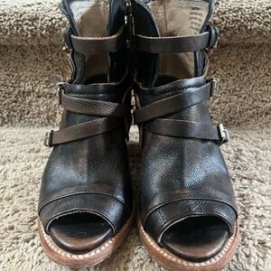 Freebird Black and Brown Ankle Boots